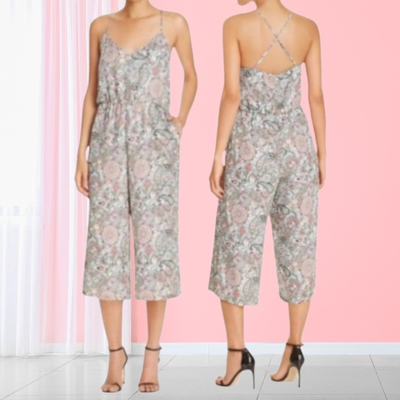 cupcakes & cashmere Pants - Cupcakes and Cashmere‎ Paisley Jumpsuit - Size Small